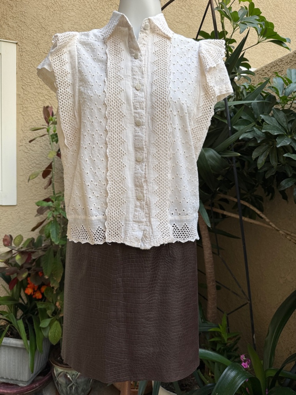 Vintage Cream Eyelet Lace Cotton Button-Front Top - Picture 5 of 12
